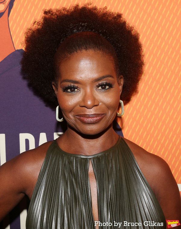 Photos: Stars Walk the Red Carpet on Opening Night of TOPDOG/UNDERDOG Image