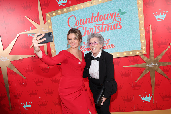 Photos: Kristin Chenoweth Gives Surprise Performance at Hallmark Channel's 'Countdown to Christmas' Image