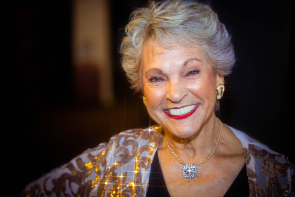 Photos: October 18th Installment of THE LINEUP WITH SUSIE MOSHER Particularly Sparkly In The Matt Baker Lens Image