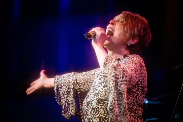 Photos: October 18th Installment of THE LINEUP WITH SUSIE MOSHER Particularly Sparkly In The Matt Baker Lens Image