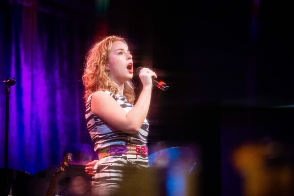 Photos: October 18th Installment of THE LINEUP WITH SUSIE MOSHER Particularly Sparkly In The Matt Baker Lens Image
