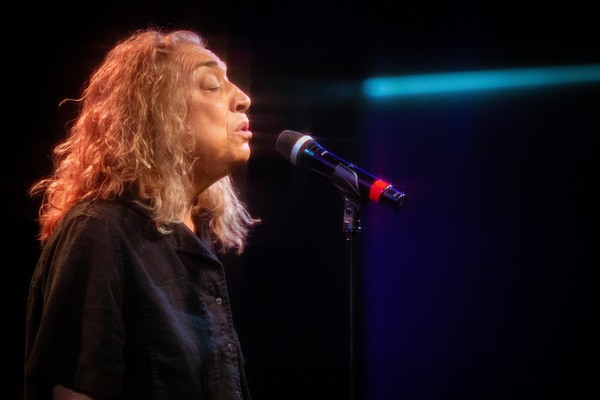 Photos: October 18th Installment of THE LINEUP WITH SUSIE MOSHER Particularly Sparkly In The Matt Baker Lens Image