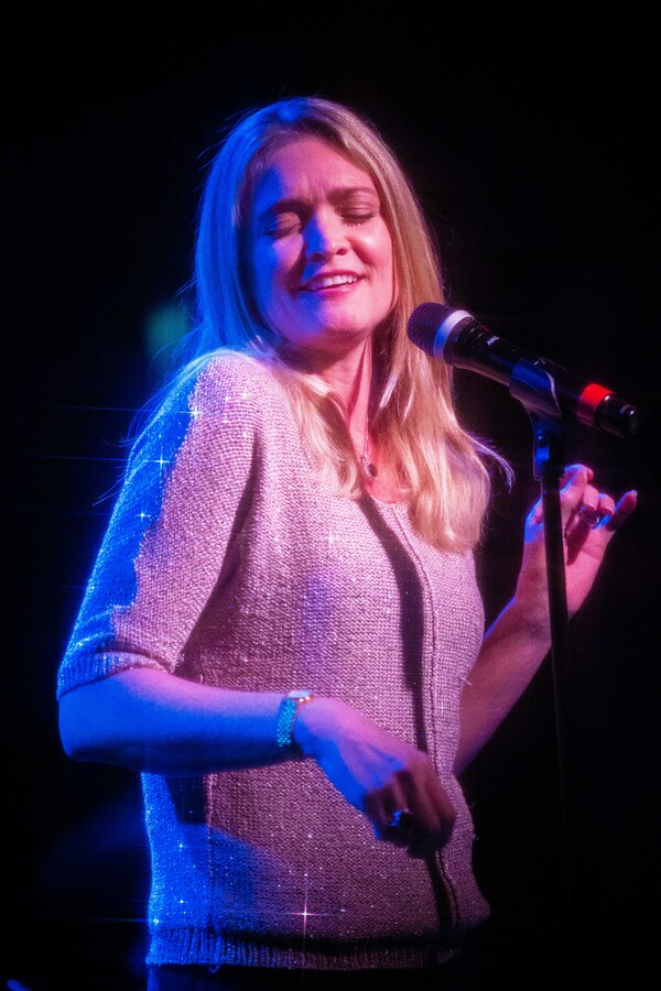 Photos: October 18th Installment of THE LINEUP WITH SUSIE MOSHER Particularly Sparkly In The Matt Baker Lens Image