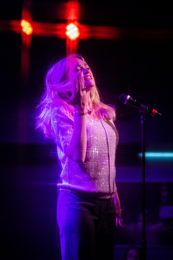Photos: October 18th Installment of THE LINEUP WITH SUSIE MOSHER Particularly Sparkly In The Matt Baker Lens Image
