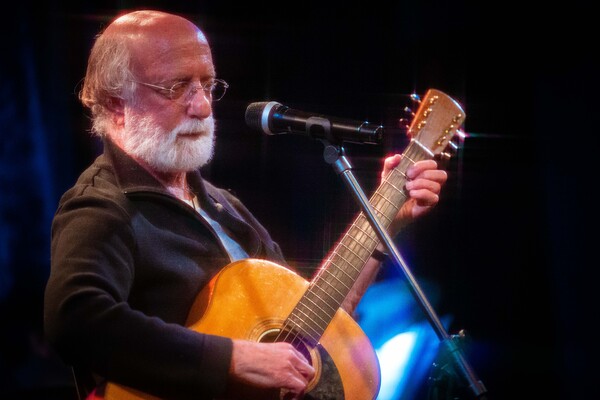 Photos: October 18th Installment of THE LINEUP WITH SUSIE MOSHER Particularly Sparkly In The Matt Baker Lens Image