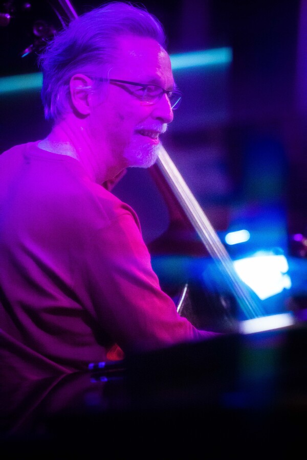 Photos: October 18th Installment of THE LINEUP WITH SUSIE MOSHER Particularly Sparkly In The Matt Baker Lens Image