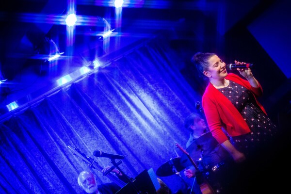 Photos: October 18th Installment of THE LINEUP WITH SUSIE MOSHER Particularly Sparkly In The Matt Baker Lens Image