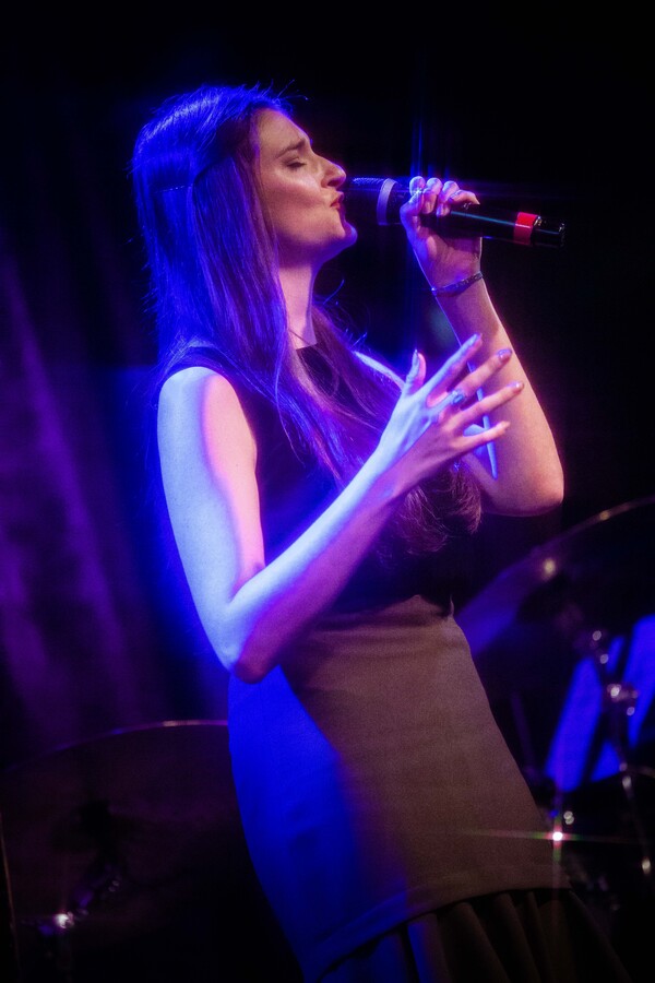 Photos: October 18th Installment of THE LINEUP WITH SUSIE MOSHER Particularly Sparkly In The Matt Baker Lens Image
