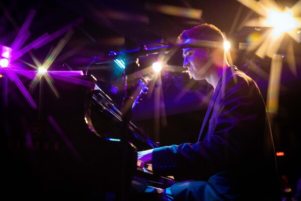 Photos: October 18th Installment of THE LINEUP WITH SUSIE MOSHER Particularly Sparkly In The Matt Baker Lens Image