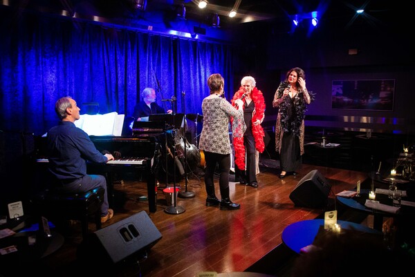 Photos: October 18th Installment of THE LINEUP WITH SUSIE MOSHER Particularly Sparkly In The Matt Baker Lens Image