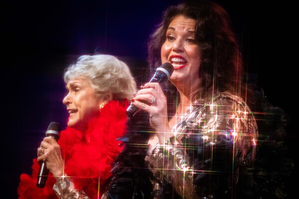 Photos: October 18th Installment of THE LINEUP WITH SUSIE MOSHER Particularly Sparkly In The Matt Baker Lens Image