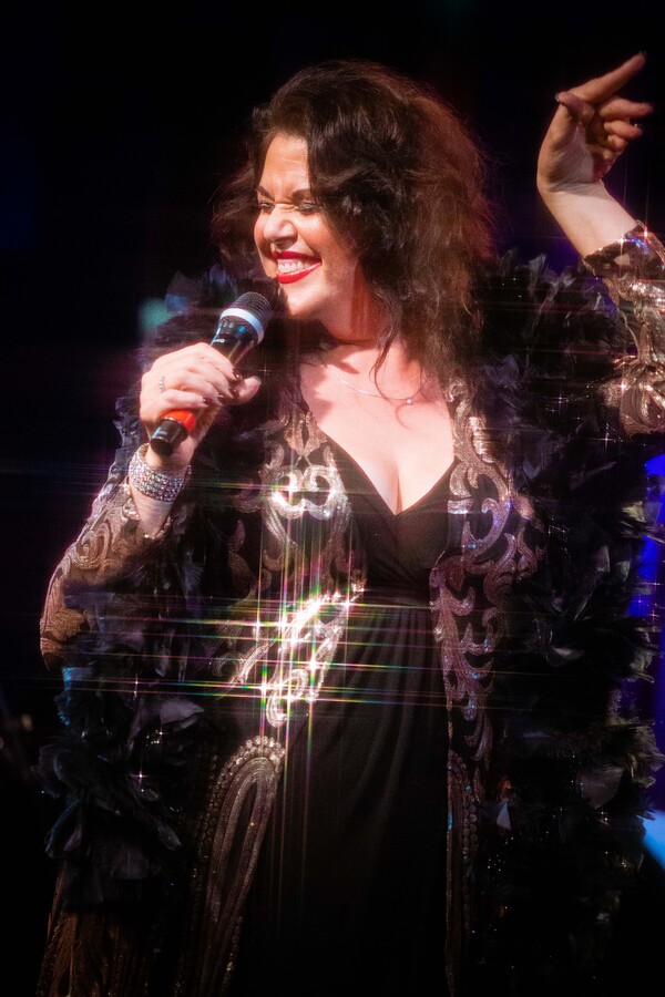 Photos: October 18th Installment of THE LINEUP WITH SUSIE MOSHER Particularly Sparkly In The Matt Baker Lens Image