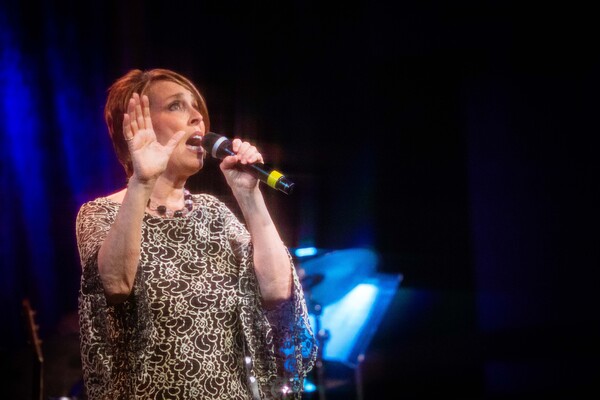 Photos: October 18th Installment of THE LINEUP WITH SUSIE MOSHER Particularly Sparkly In The Matt Baker Lens Image