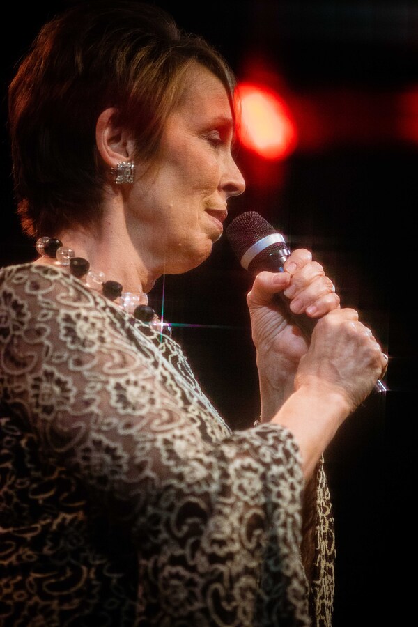 Photos: October 18th Installment of THE LINEUP WITH SUSIE MOSHER Particularly Sparkly In The Matt Baker Lens Image