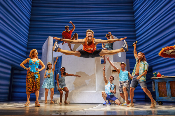 Photos: First Look at the New Cast of MAMMA MIA! in the West End Image
