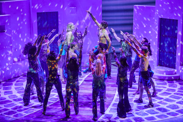 Photos: First Look at the New Cast of MAMMA MIA! in the West End Image