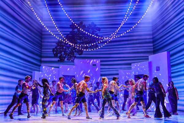 Photos: First Look at the New Cast of MAMMA MIA! in the West End Image