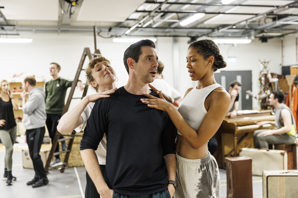 Photos: Inside Rehearsal For the UK Tour of WHITE CHRISTMAS Image