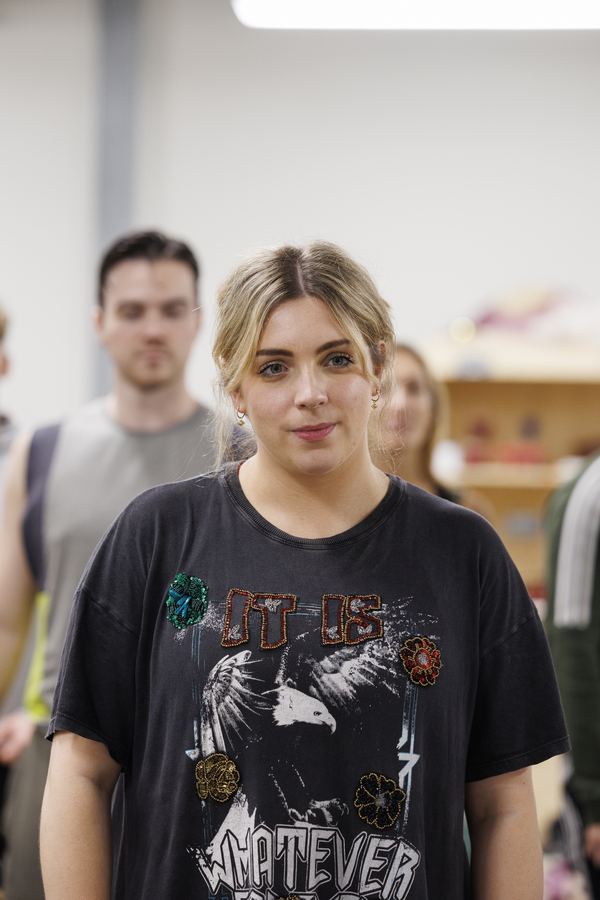 Photos: Inside Rehearsal For the UK Tour of WHITE CHRISTMAS Image