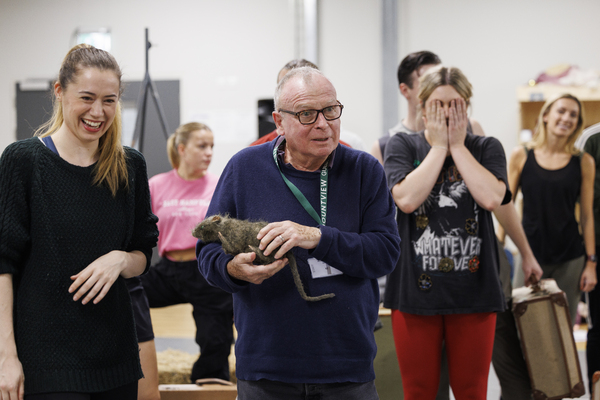 Photos: Inside Rehearsal For the UK Tour of WHITE CHRISTMAS Image
