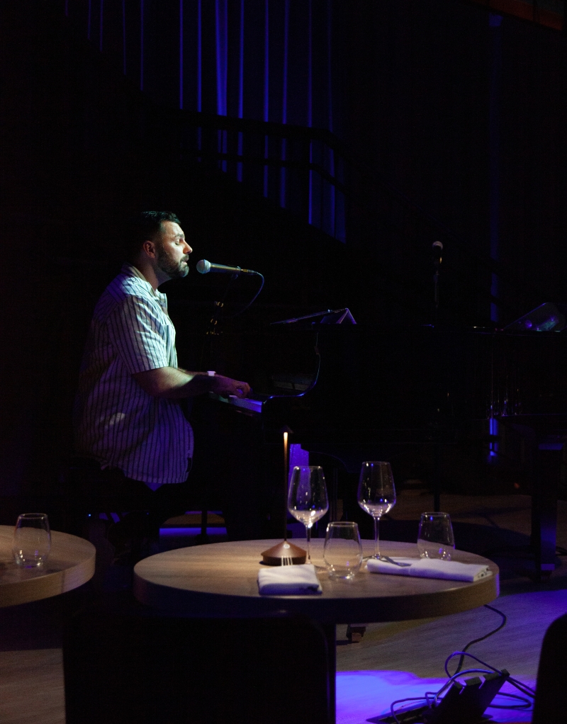 Review: MICHAEL SINGS ELTON Provides Chelsea Table + Stage Audience With A Solid Michael Sobie Set Image