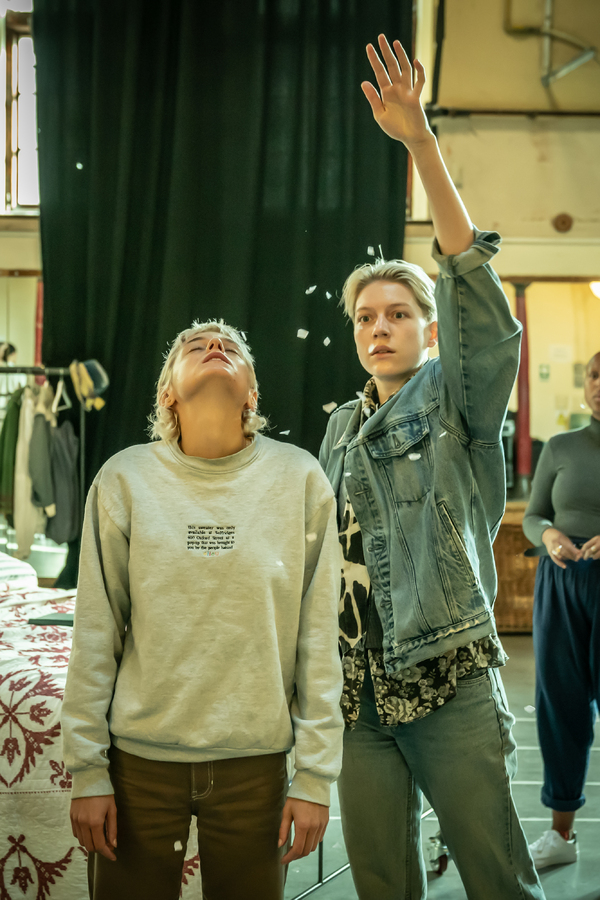 Photos: See Emma Corrin & More in Rehearsals for ORLANDO at the Garrick Theatre 