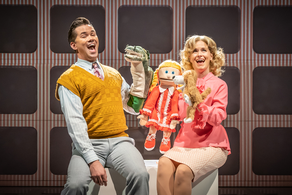 Photos: First Look at Andrew Rannells & Katie Brayben in TAMMY FAYE World Premiere Image