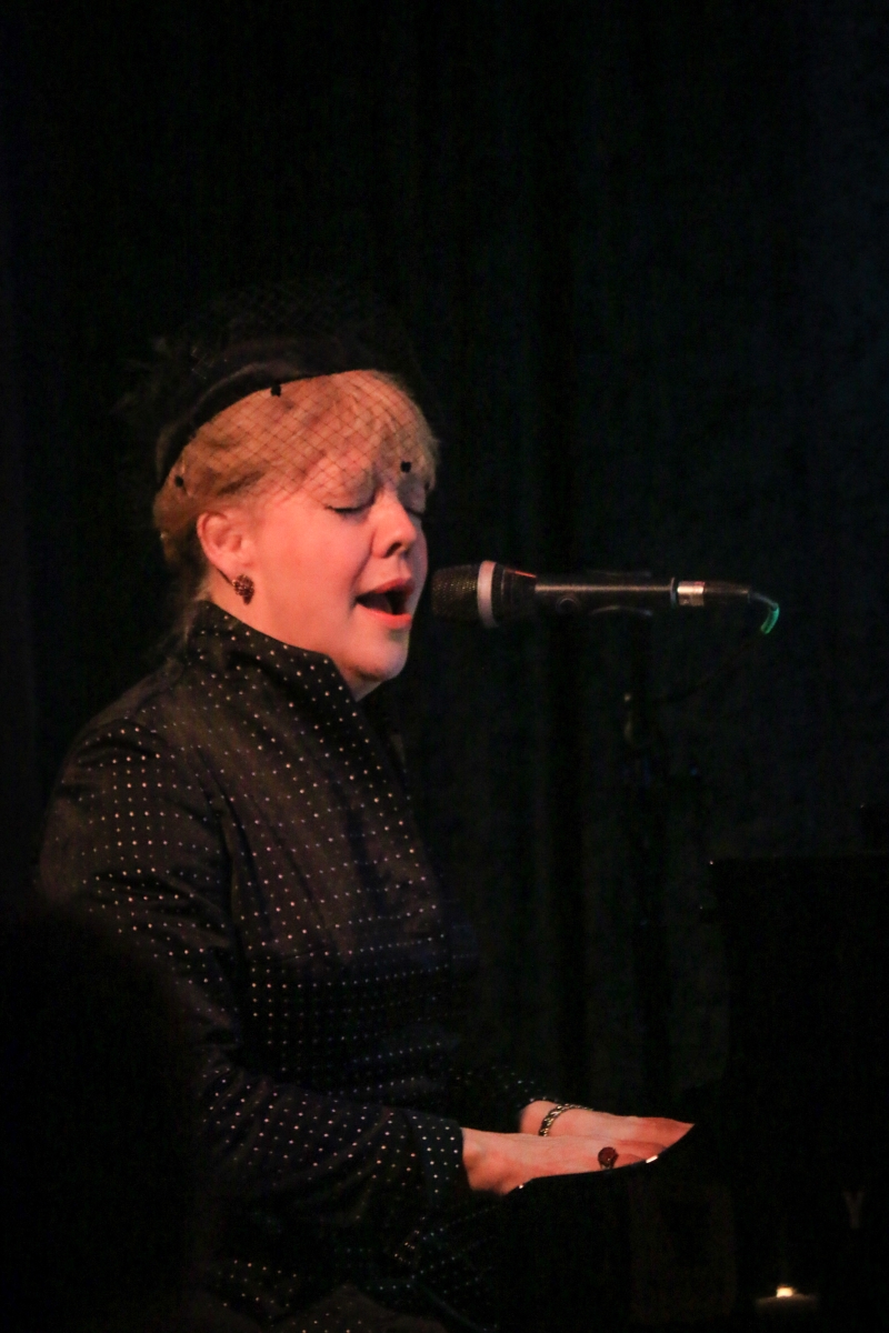 Photos: THE LINEUP WITH SUSIE MOSHER at Birdland Theater by Two Different Photographers  Image