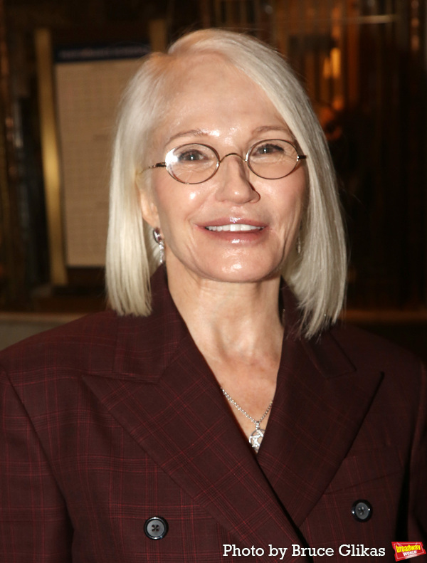 Photos: On the Red Carpet for Opening Night of WALKING WITH GHOSTS Image