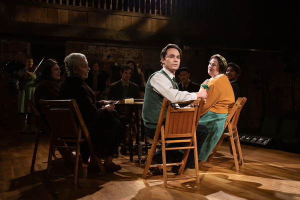 Photos: First Look at Jim Parsons, A.J. Shively, Mare Winningham & More in A MAN OF NO IMPORTANCE Image