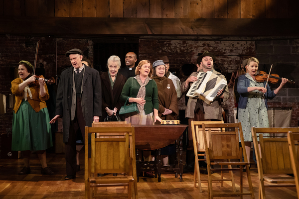 Photos: First Look at Jim Parsons, A.J. Shively, Mare Winningham & More in A MAN OF NO IMPORTANCE Image
