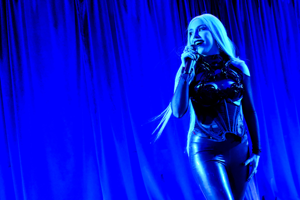 Photos: Go Inside Annual HULAWEEN Benefit with Jane Krakowski, Alan Cumming, and More Image
