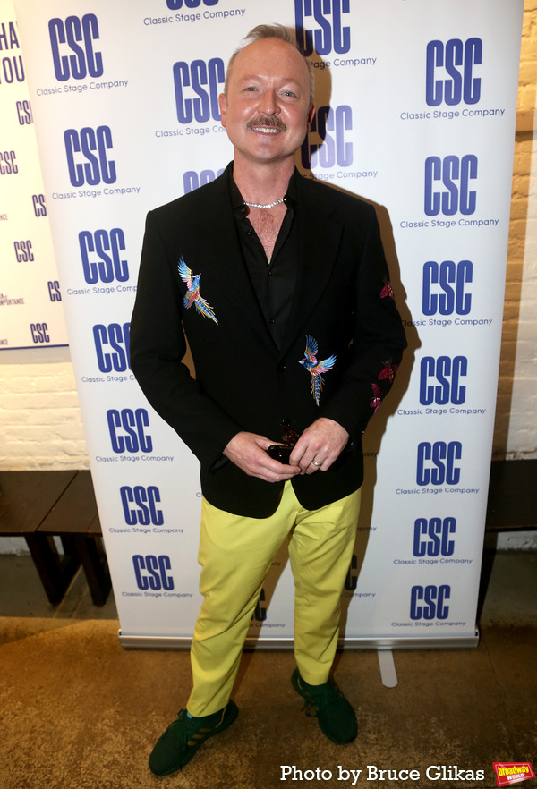 Photos: On the Red Carpet for A MAN OF NO IMPORTANCE Opening Night Image