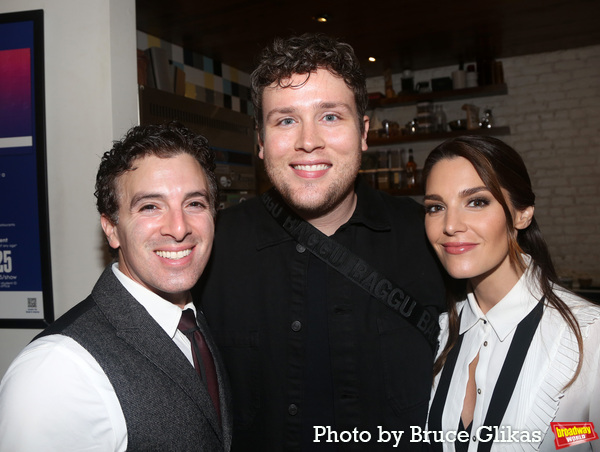 Photos: On the Red Carpet for A MAN OF NO IMPORTANCE Opening Night Image