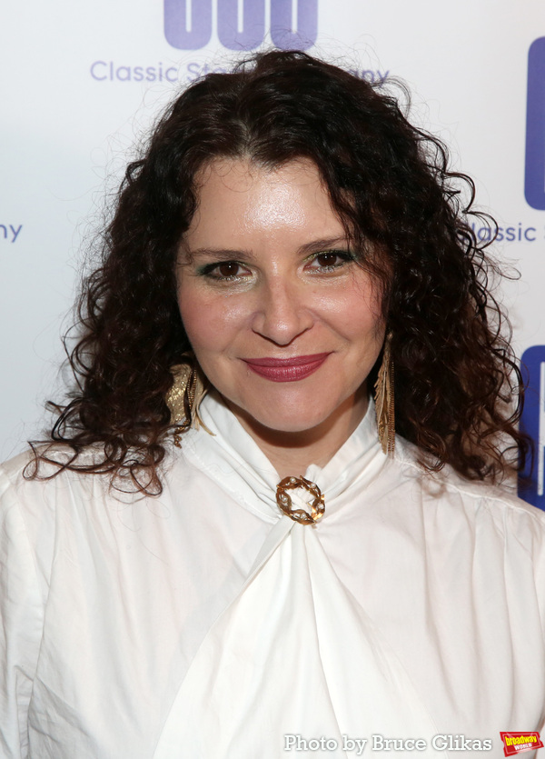 Photos: On the Red Carpet for A MAN OF NO IMPORTANCE Opening Night Image