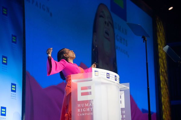 Photos: Vice President Kamala Harris, Sheryl Lee Ralph & More Join Human Rights Campaign Annual Dinner Image