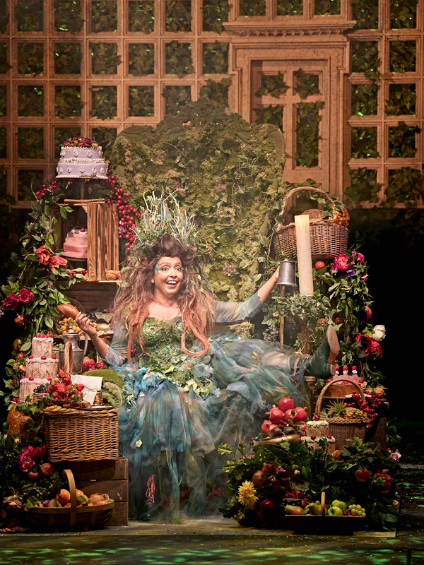 Photos: First Look at the Royal Shakespeare Company's A CHRISTMAS CAROL Image