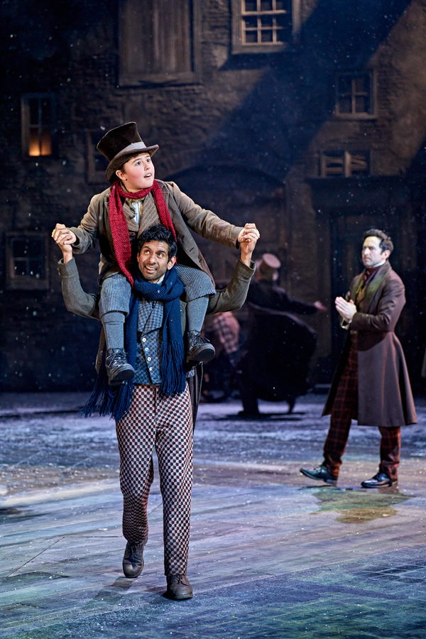 Photos First Look at the Royal Shakespeare Company's A CHRISTMAS CAROL