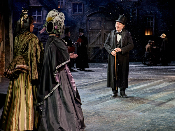 Photos: First Look at the Royal Shakespeare Company's A CHRISTMAS CAROL Image