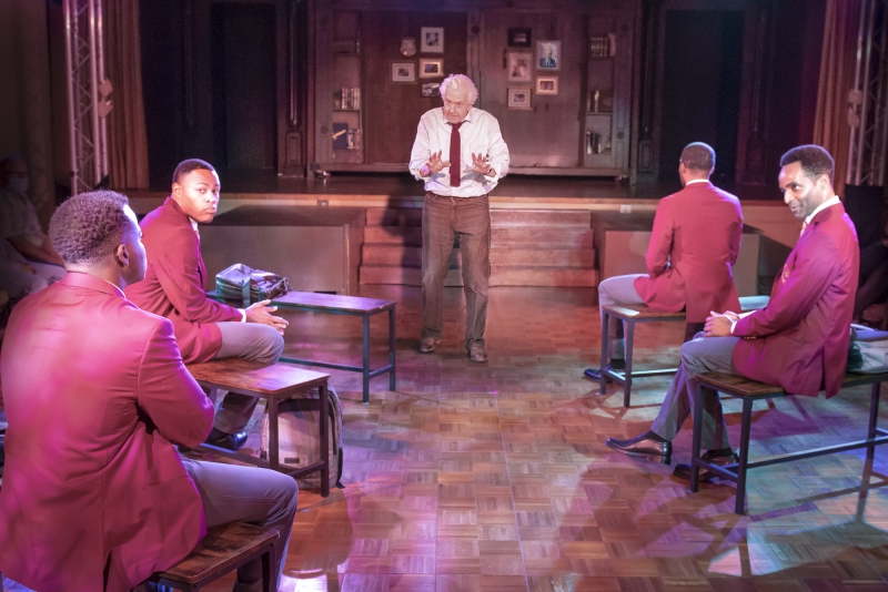 Review: CHOIR BOY at Dezart Performs Image