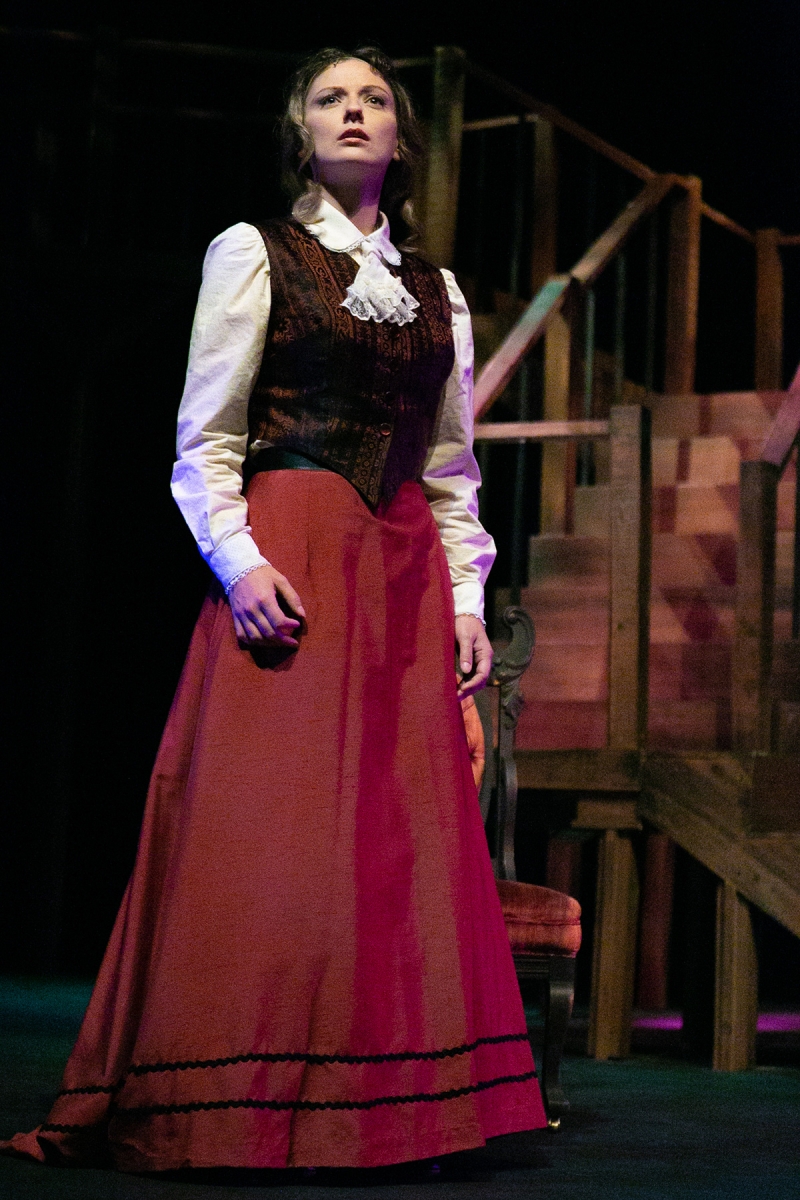 Review: GA Ensemble Stages a Spellbinding Twist on a Classic Ghost Story Image