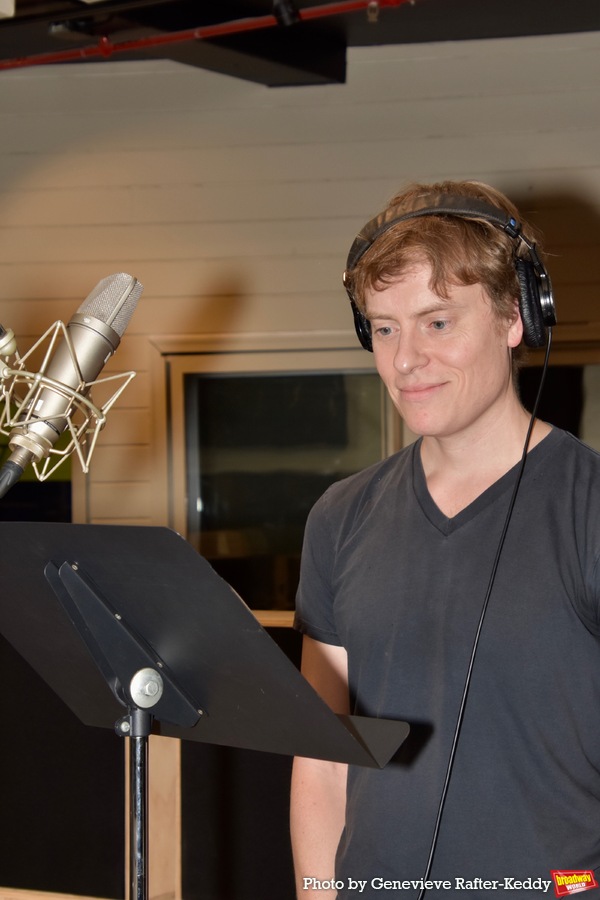 Photo Exclusive: The Cast of THE PHANTOM OF THE OPERA Sings 'Carols For A Cure' Image