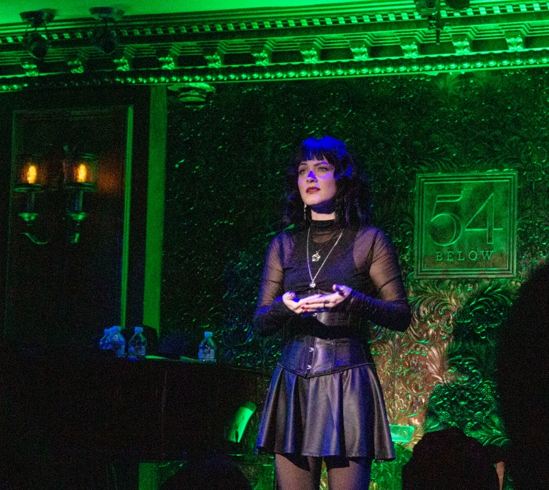 Review: If These Hands Could Talk… And They Do In The BROADWAY SIGNS! TWILIGHT ZONE SPOOKTACULAR At 54 Below Image