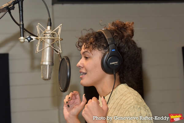 Photo Exclusive: The Cast of MOULIN ROUGE! THE MUSICAL Records CAROLS FOR A CURE 2022 Image
