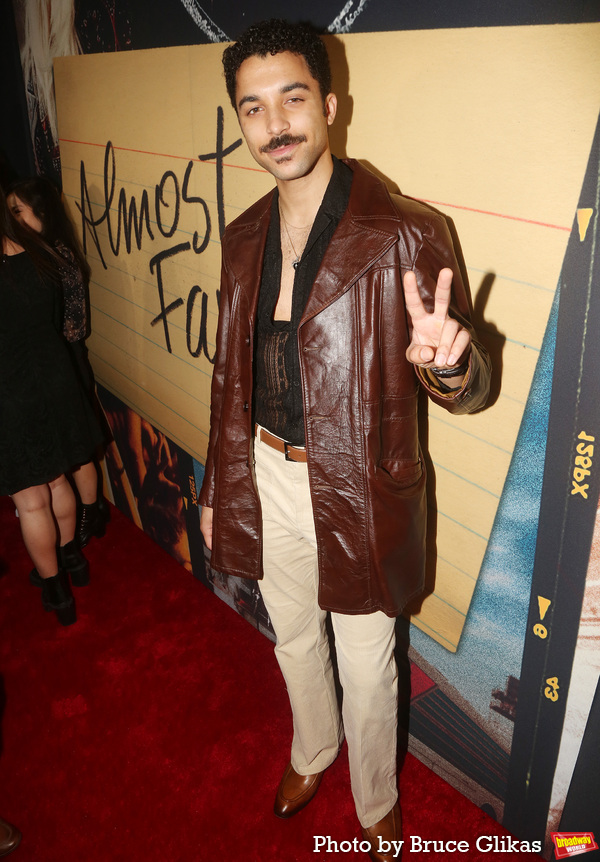 Photos: See Cameron Crowe, Solea Pfeiffer & More on the ALMOST FAMOUS Red Carpet Image
