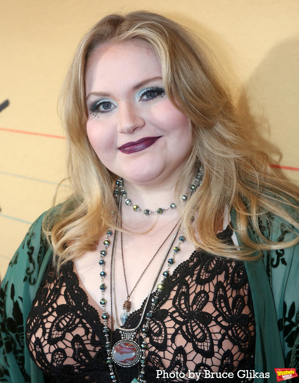 Photos: See Cameron Crowe, Solea Pfeiffer & More on the ALMOST FAMOUS Red Carpet Image