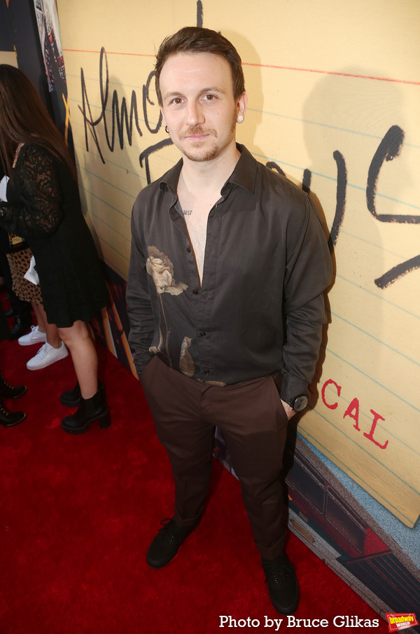 Photos: See Cameron Crowe, Solea Pfeiffer & More on the ALMOST FAMOUS Red Carpet Image
