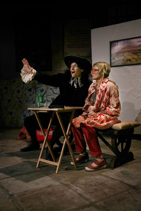 Photos: First Look at HOW TO BUILD A BETTER TULIP at Upstairs at the Gatehouse Image