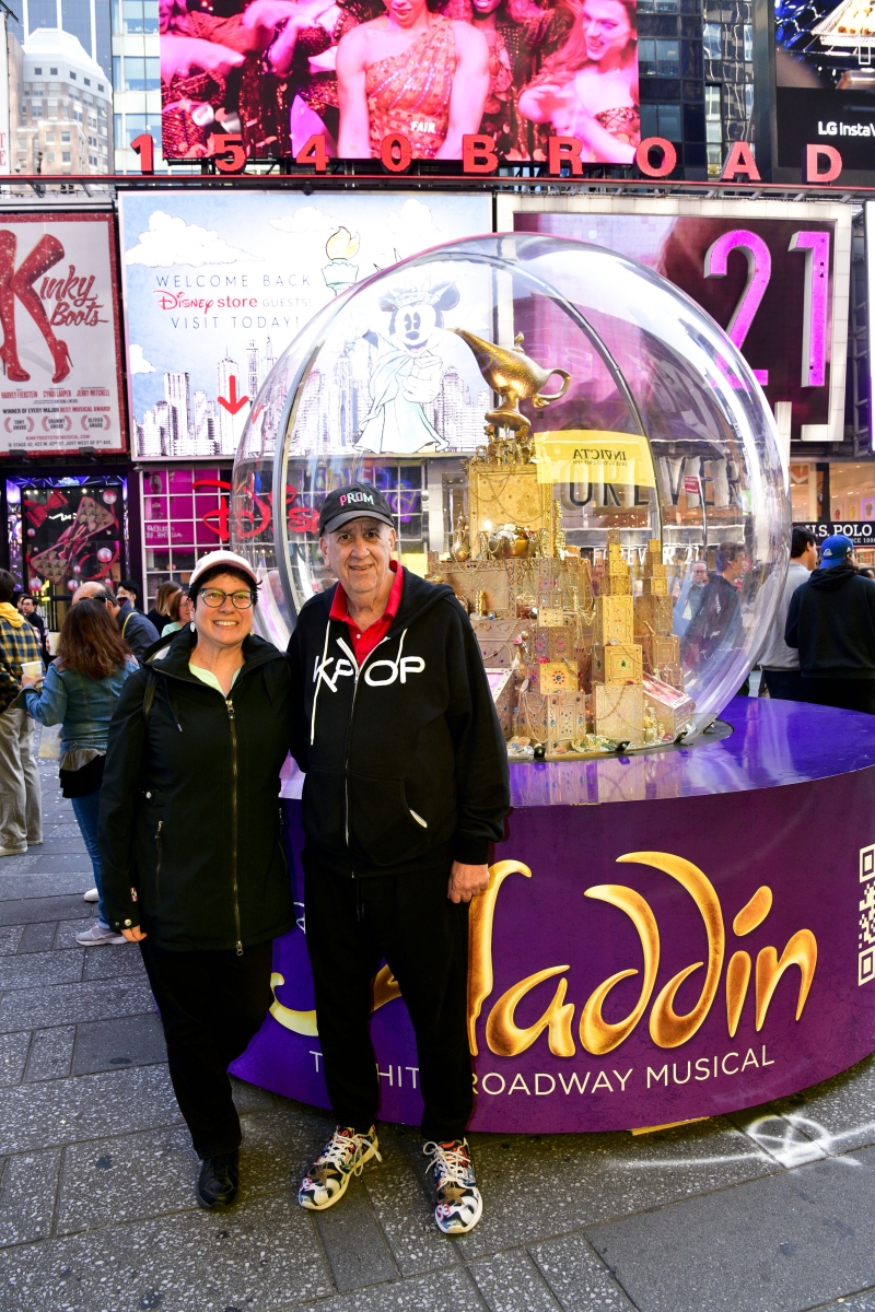 Photos: The 2022 Show Globes Arrive in Times Square Image