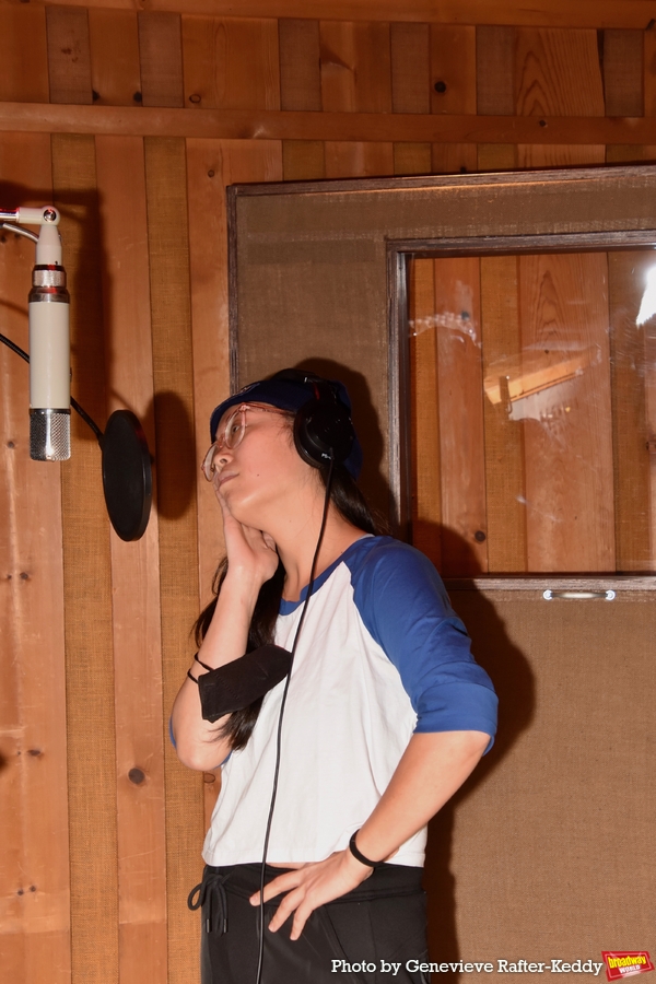 Photo Exclusive: The Cast of INTO THE WOODS Sings 'Carols For a Cure' Image